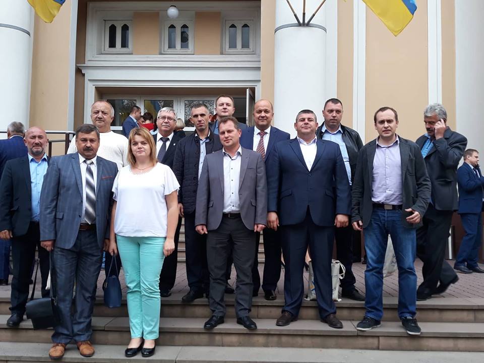 Делегація міських, селищних і сільських голів Прикарпаття бере участь у Дні діалогу з владою