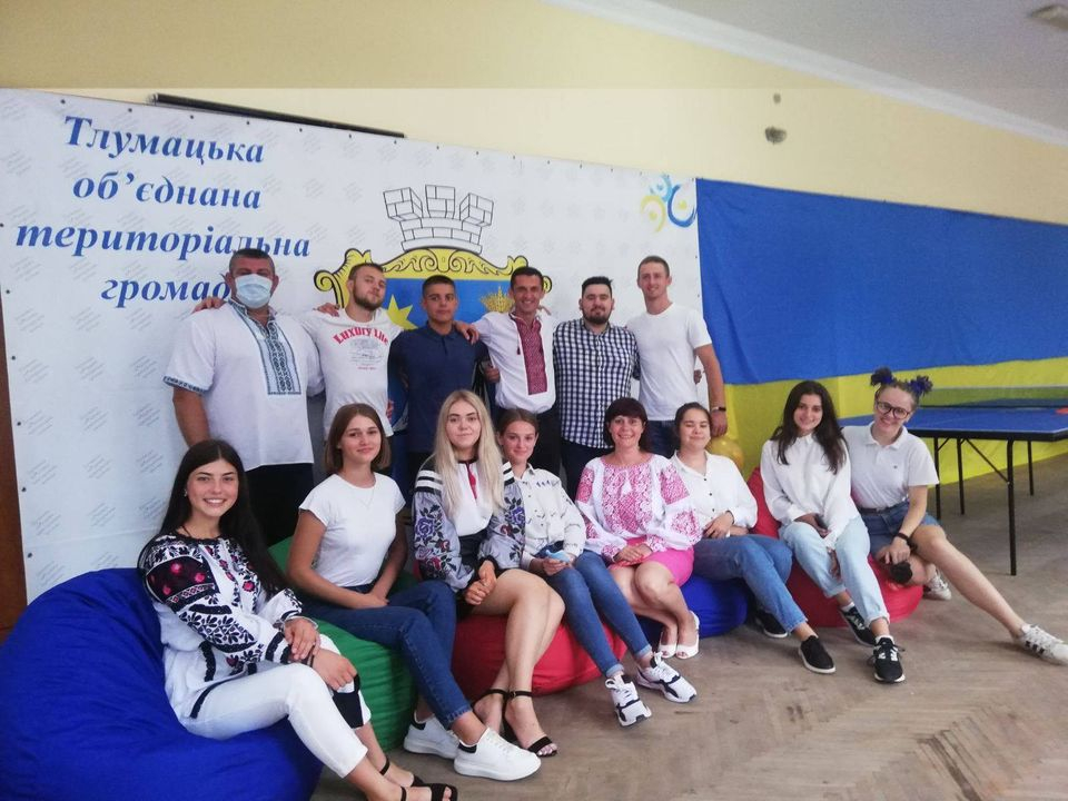 У Тлумацькій ОТГ відкрили молодіжний простір